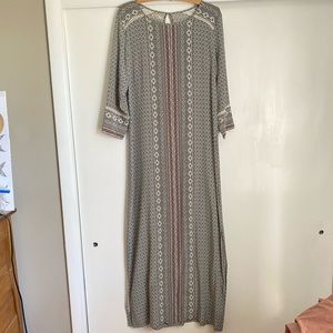 Faherty  maxi dress size medium
